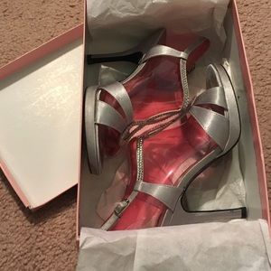 Nina Graysen Royal Open Toe Ankle Strap Heel